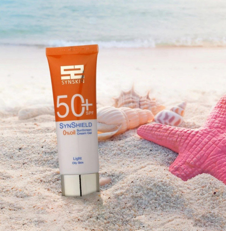 کرم زد آفتاب synskin ژل کرم زد آفتاب+spf50 فاقد چربی بژ روشن سایت اسکین