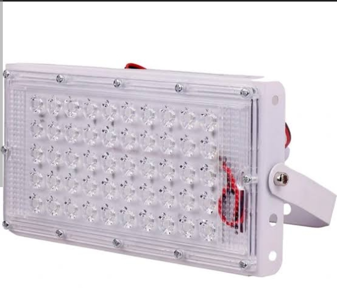 پرژکتور ۵۰وات